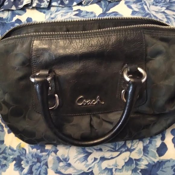 Purse - Picture 1 of 5